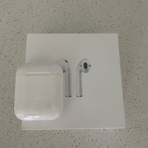 Apple AirPods